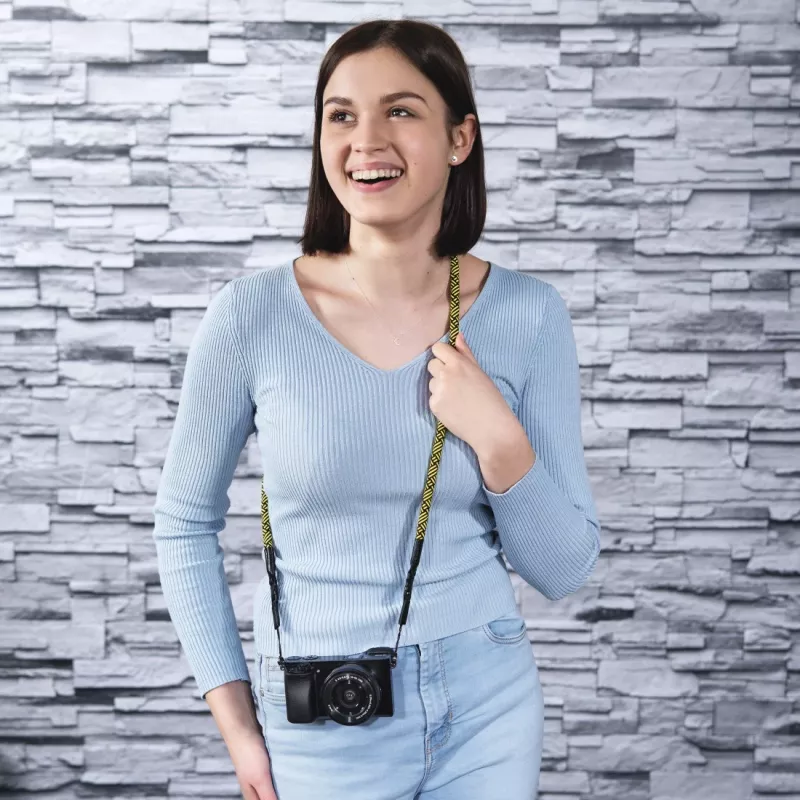 Correia Hama Braid 120 para câmara digital em nylon preta e amarela