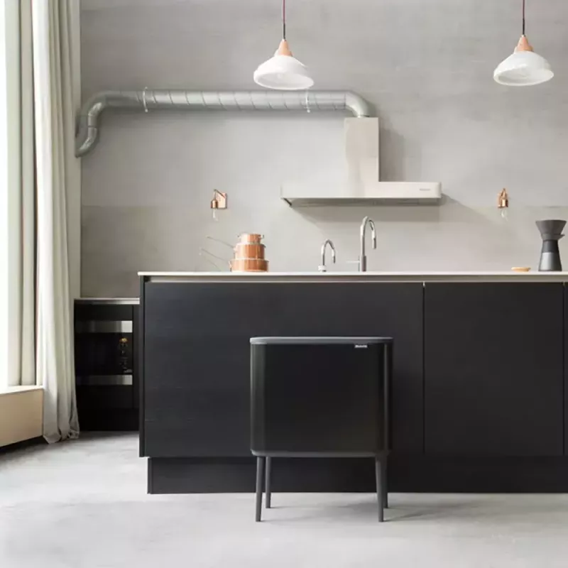 Balde do lixo Brabantia 316067 33L retangular aço inoxidável preto