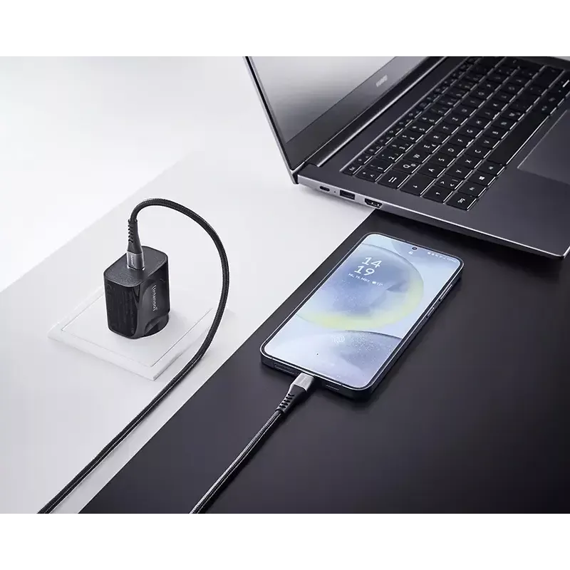 Fonte de alimentação Intenso W20C 20W USB-C preto