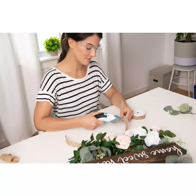 Tesoura de escritório Black & Decker BCSC115-XJ 1 unid.