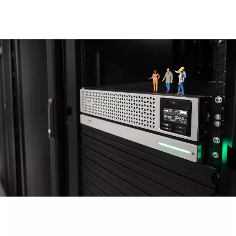 APC Smart-UPS On-Line, 1000VA, iões de lítio, montagem em rack 3U, 230V, 8 saídas IEC C13, placa de rede, autonomia alargada, com kit de calhas