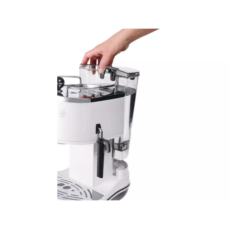 Máquina de café expresso De’Longhi ECO 311.W — manual 15 bar, depósito de água 1,4 L, 2 chávenas, função de aquecimento, aparelho de bancada