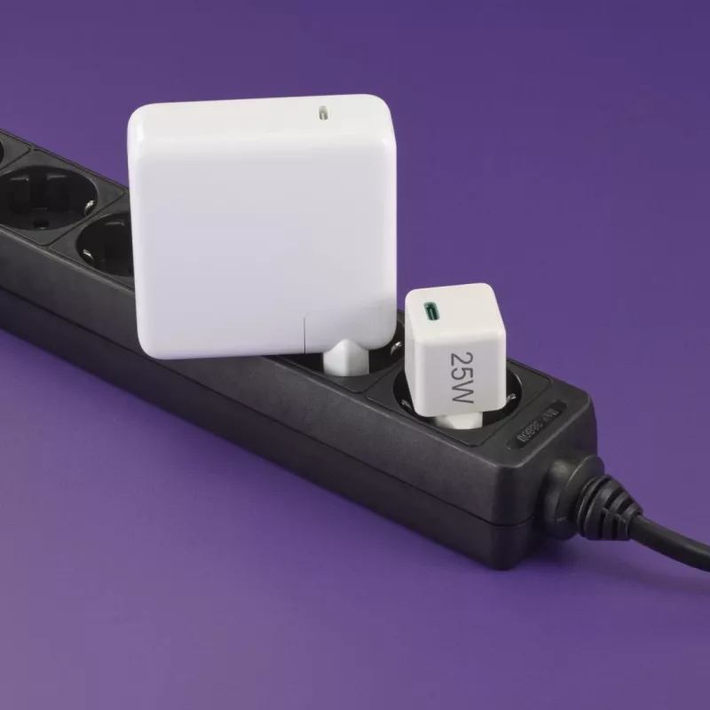Carregador móvel Hama 00201981 headset, powerbank, smartphone, tablet branco AC carregamento rápido interior