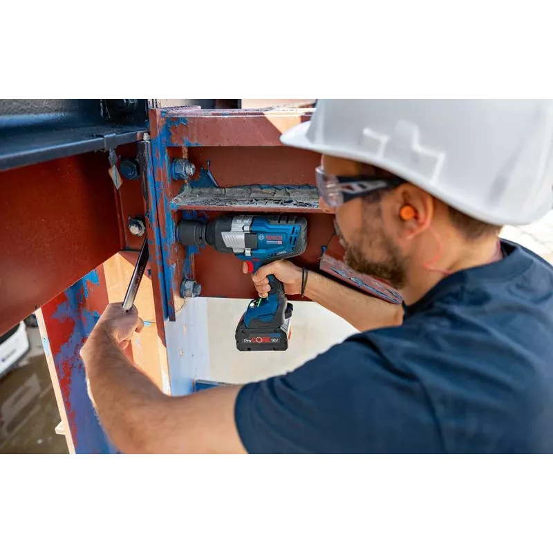 Aparafusadora de impacto Bosch GDS 18V-1600 HC — sem fio, 18 V, binário 1600 Nm