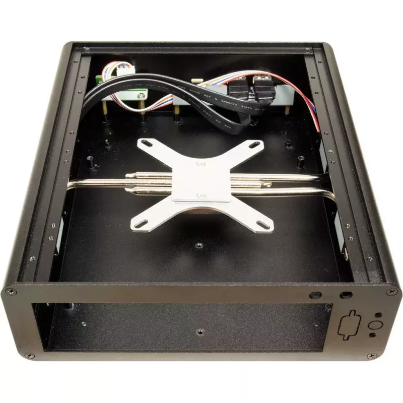 Caixa de PC Inter-Tech IP-60 Small Form Factor preta
