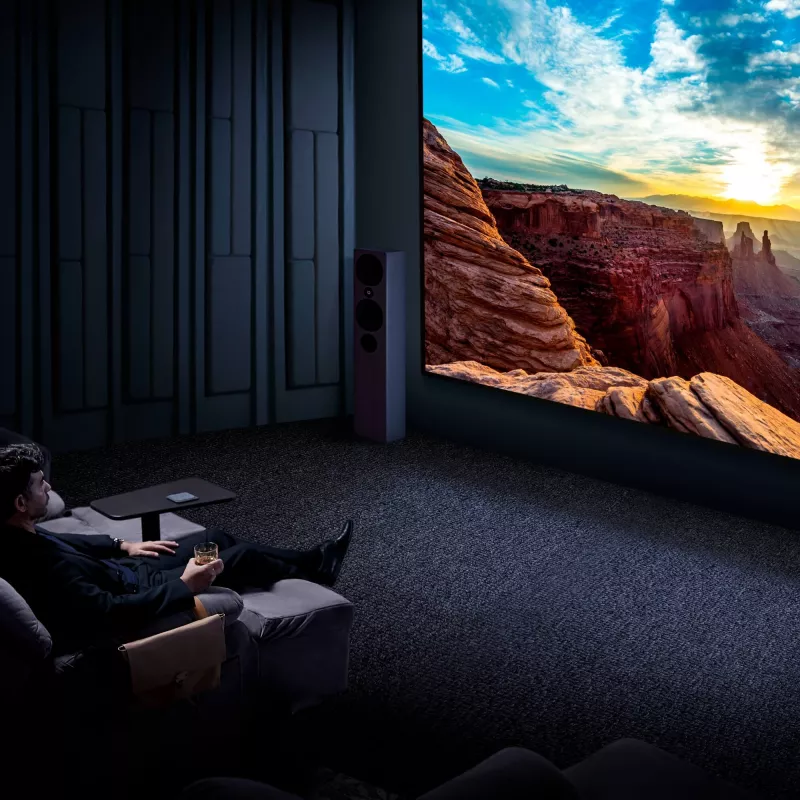 Projetor BenQ W5850 com lente padrão 2600 ANSI lúmenes DLP UHD 4K (3840x2160) 3D preto