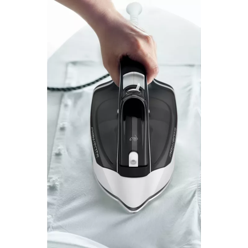 Ferro de engomar Rowenta DX1530 Dry & Steam base de aço inoxidável 2200 W preto