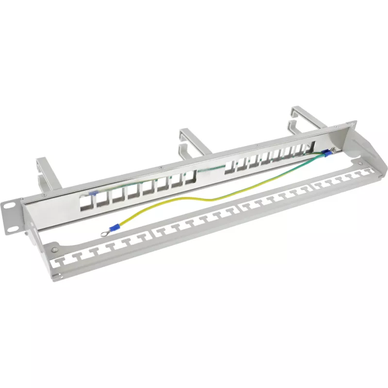 Patch panel InLine Cat.6A 16 vias, com 3 guias de gestão de cabos, 16 keystones, 19