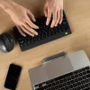 Teclado ergonómico R-Go Tools R-Go Compact Break, teclado compacto com software de pausas, QWERTY (IT), Bluetooth, preto