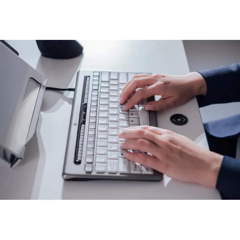 BakkerElkhuizen S-board 840 US Qwerty, Tenkeyless (80 - 87%), com fios, USB, interruptores de tesoura, QWERTY, cinzento claro, branco