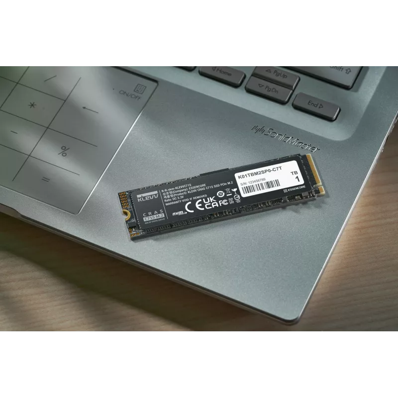 Unidade SSD KLEVV 1 TB M.2 2280 PCIe Gen3 NVMe K01TBM2SP0-C7T