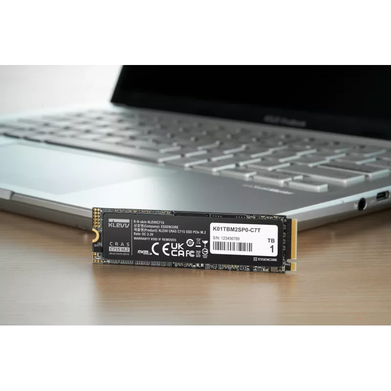 Unidade SSD KLEVV 1 TB M.2 2280 PCIe Gen3 NVMe K01TBM2SP0-C7T