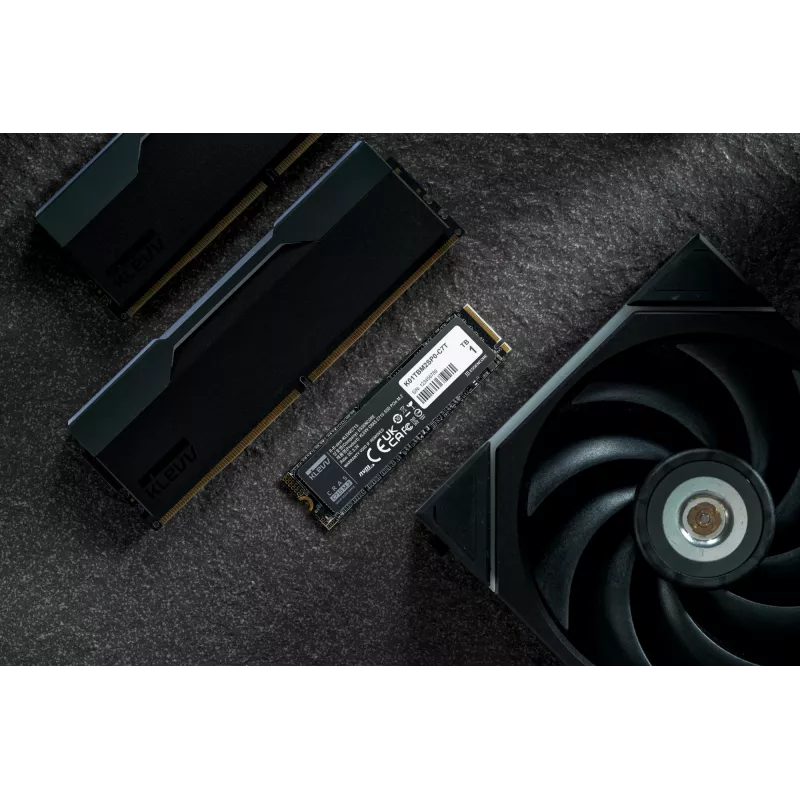Unidade SSD KLEVV 1 TB M.2 2280 PCIe Gen3 NVMe K01TBM2SP0-C7T