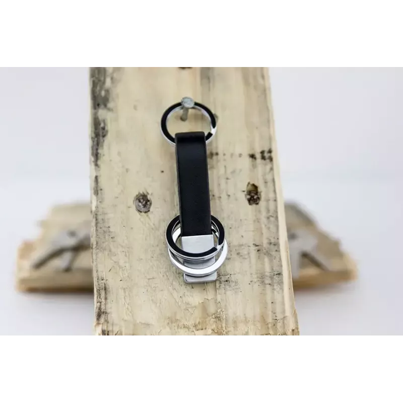 Porta-chaves TROIKA TWISTER Preto Prateado Pele Metal 16mm 9mm