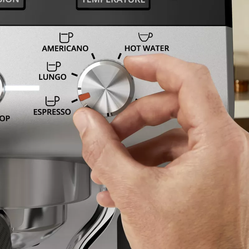 Máquina de café expresso KRUPS XP801T semiautomática com moinho integrado, depósito de água de 3 litros, saída para 2 chávenas, preto/aço inoxidável