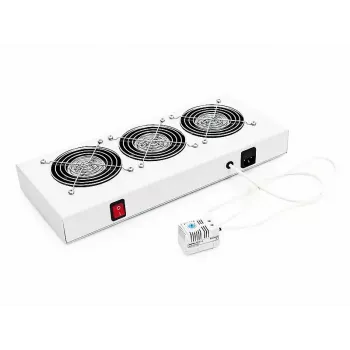 Ventilador axial Triton RBA-A6 RUA 220V 23W — 220 V, 23 W, para montagem no chão/teto