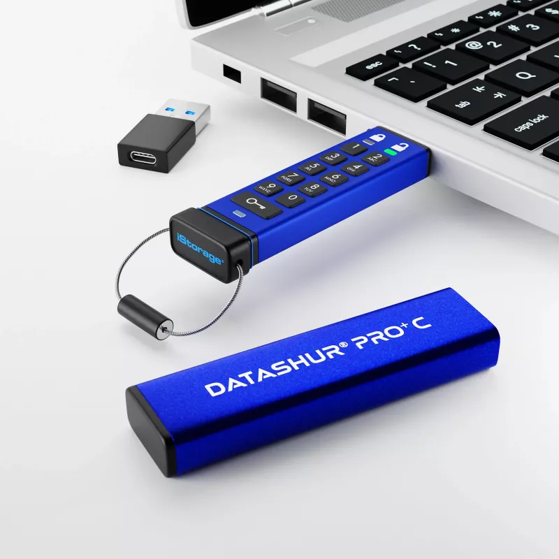iStorage datAshur PRO+C 256GB | Certificado FIPS 140-3 Nível 3 | Unidade USB Type-C segura | Encriptação de hardware AES-XTS 256 bits | Protegida por PIN | Adaptador Tipo C-A incluído