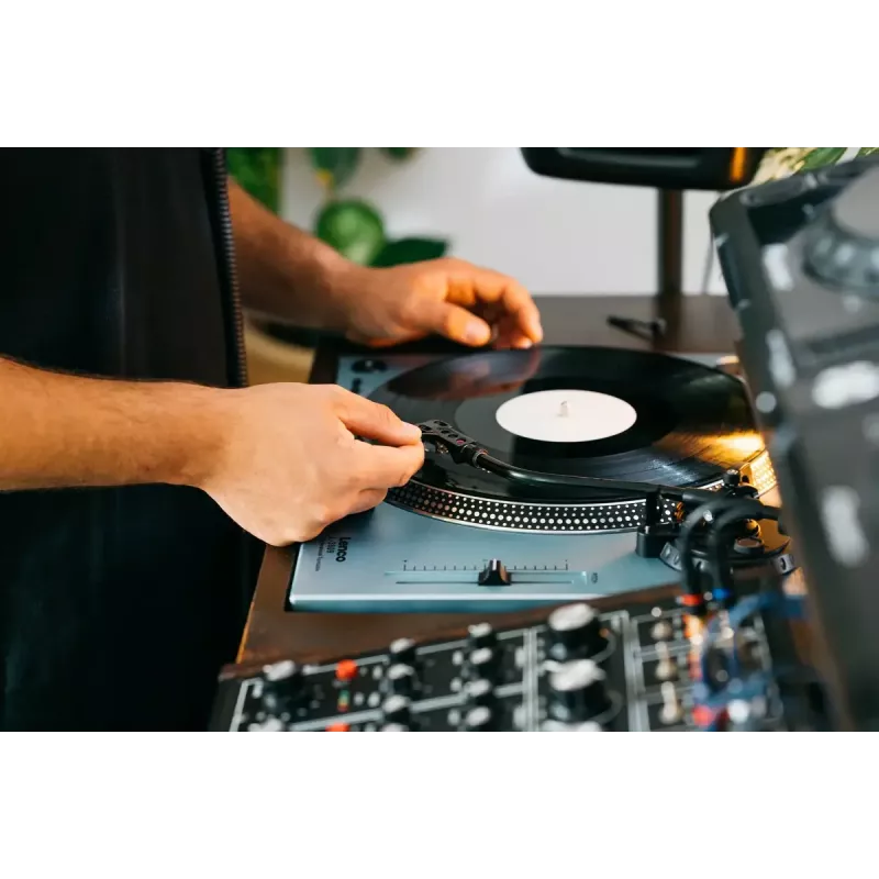 Gira-discos de acionamento direto Lenco L-3809ME — manual, USB Type-A, azul metálico