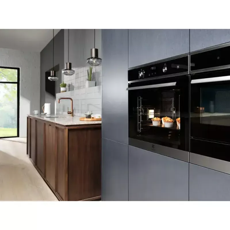 Forno de encastrar Electrolux EOD6F77WV, 72 L, elétrico, branco, classe de eficiência energética A+, limpeza catalítica, calhas telescópicas, Wi‑Fi