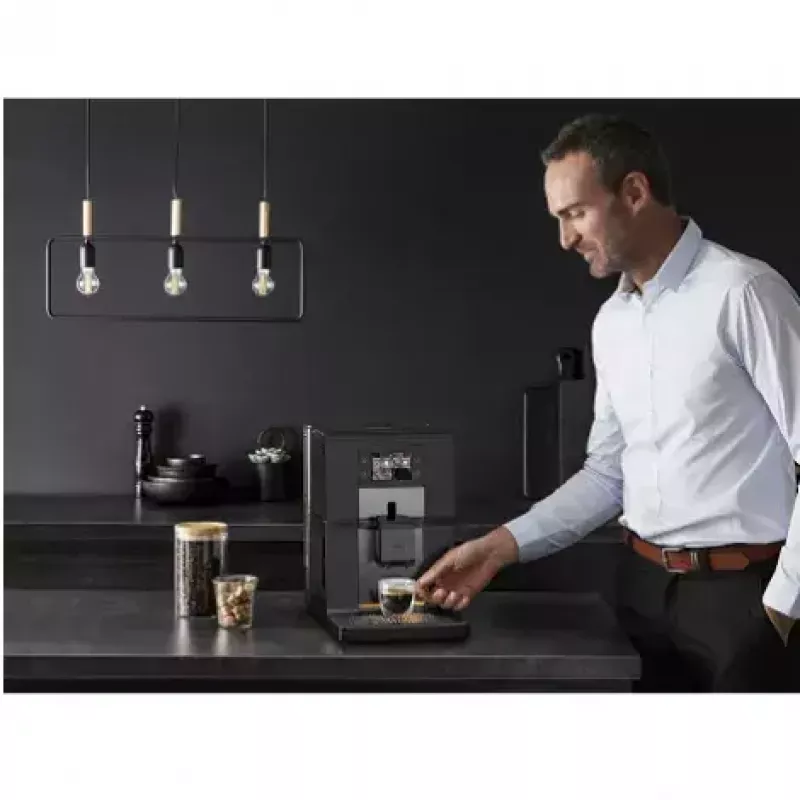 Máquina de café expresso KRUPS EA875U, depósito de água 3 L, recipiente de grãos 250 g, Thermoblock, 1450 W
