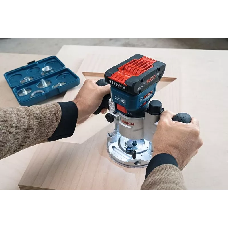 Fresadora de cantos sem fio Bosch GKF 18V-8 — 18 V, pinça de 8 mm