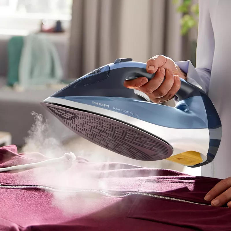 Ferro de engomar a vapor Philips DST7020/20 — 2800 W, base SteamGlide Plus, vapor contínuo 50 g/min, golpe de vapor 250 g/min, depósito de água 0,3 l, azul
