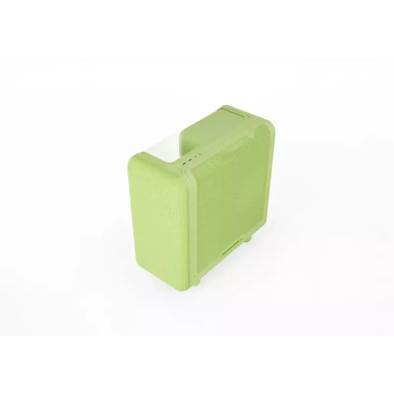 Caixa Mid-Tower HYTE X50 Matcha Milk – suporte ATX/mATX/Mini-ITX, vidro temperado, I/O frontal