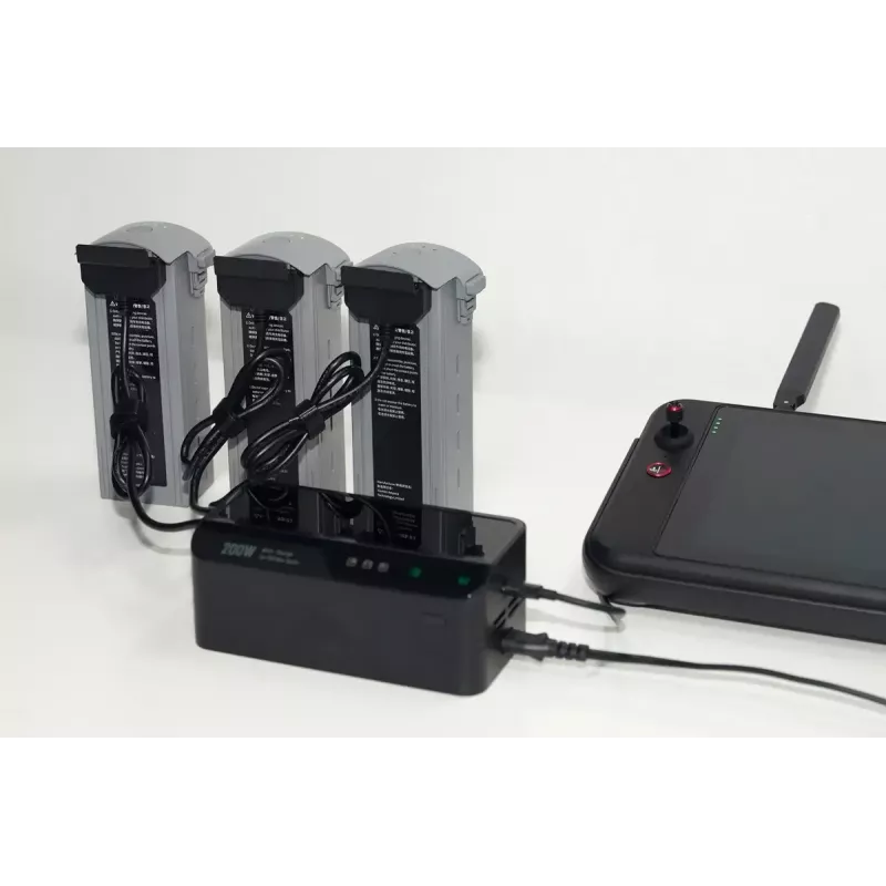 Carregador Autel multi-carregador para série EVO Max modelo 102002545 — 3 baterias, USB-C, potência de carregamento 120 W, entrada 100–240 V