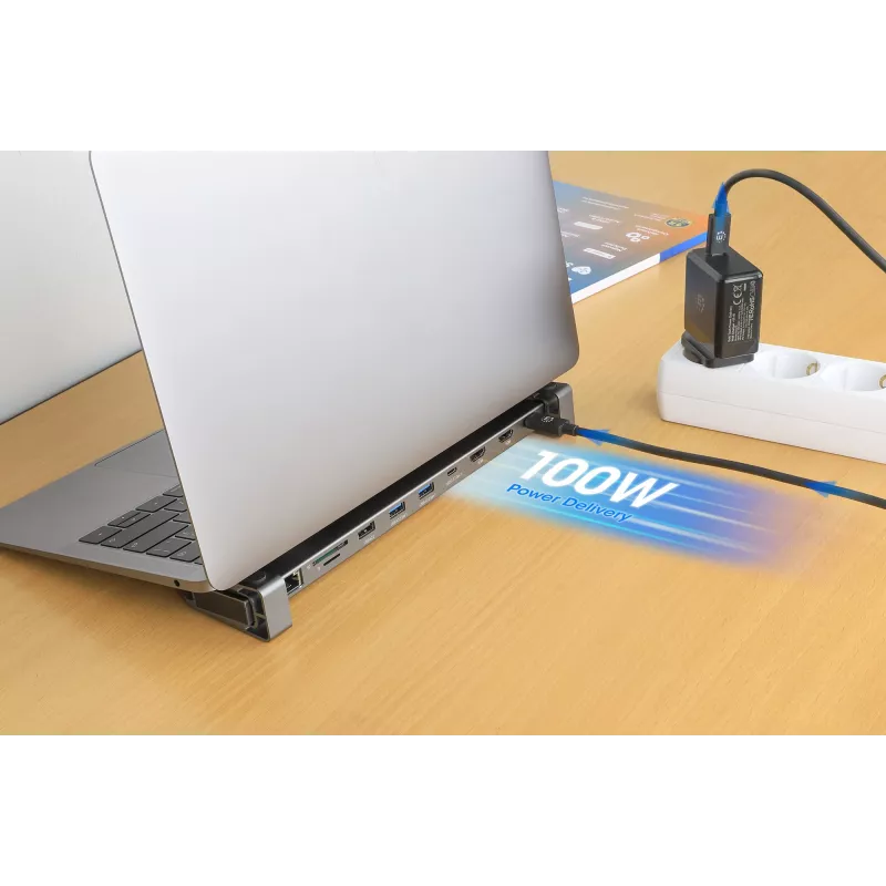 Dock/Hub USB-C Manhattan com leitor de cartões e MST, ligações (x7): Ethernet, HDMI (x2 4K@60Hz), USB-A (x3) e USB-C, com Power Delivery (PD) 100 W – requer carregador USB-C externo (não incluído). Alimentado por USB (não requer fonte de alimentação externa) quando o PD não é utilizado