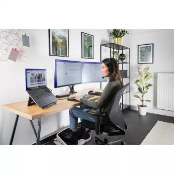 Repousa-pés Kensington SoleMate Comfort com sistema SmartFit, preto, cinzento, 0 - 20°, 117 mm, 546 mm, 355 mm, 8,9 cm