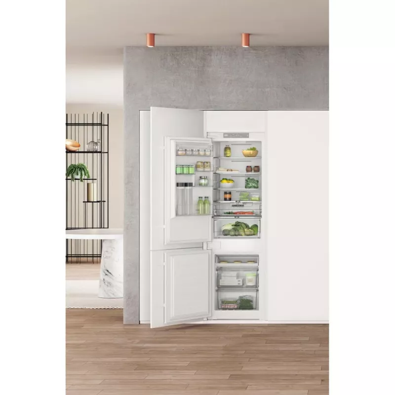 Frigorífico encastrável Whirlpool WHC18 T322 250 L