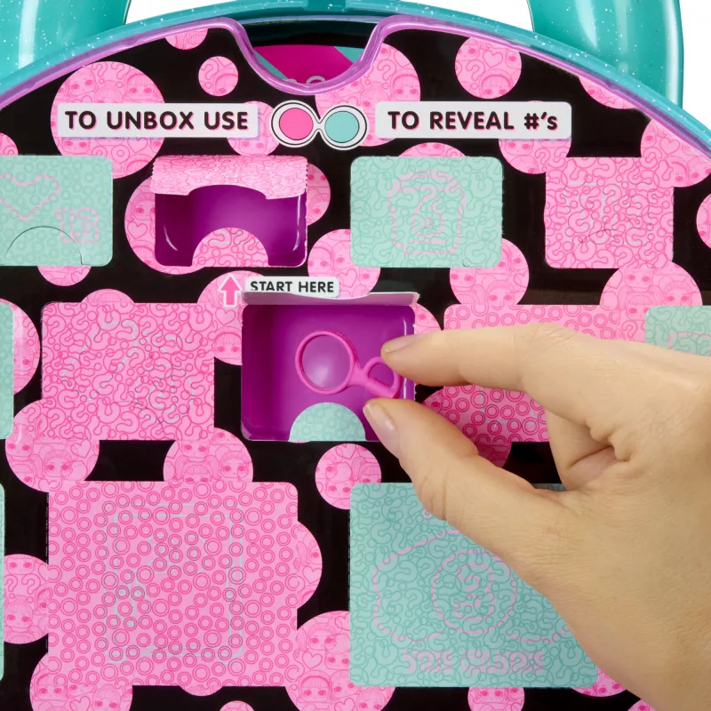 Mini boneca L.O.L. Surprise! Eye Spy Ultimate Unboxing multicolor
