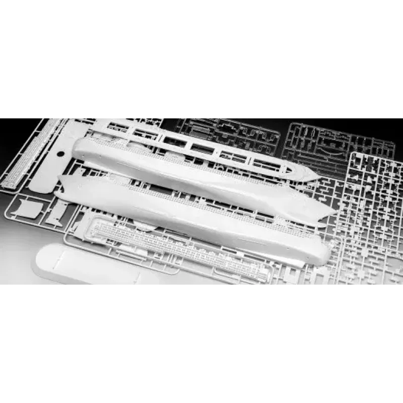 Modelo de navio de passageiros REVELL Queen Mary 2 kit, escala 1:700