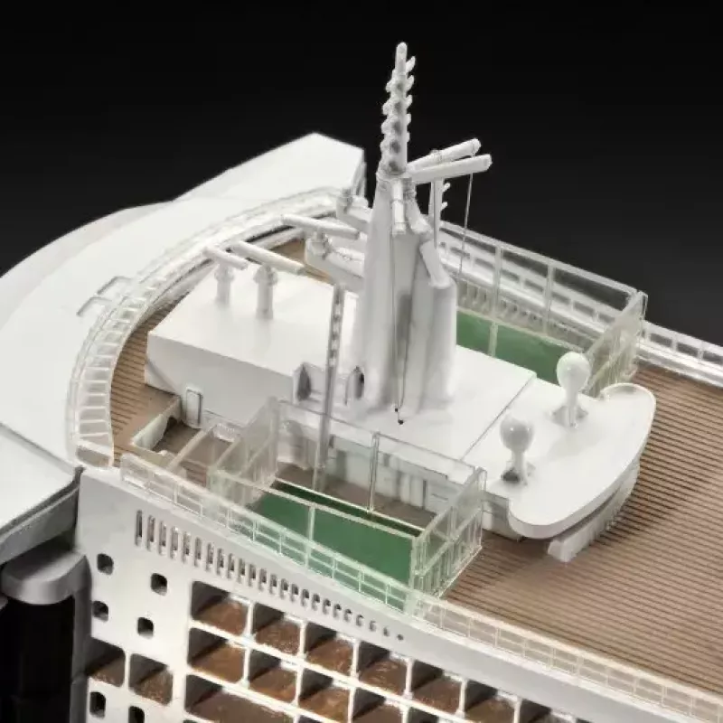 Modelo de navio de passageiros REVELL Queen Mary 2 kit, escala 1:700
