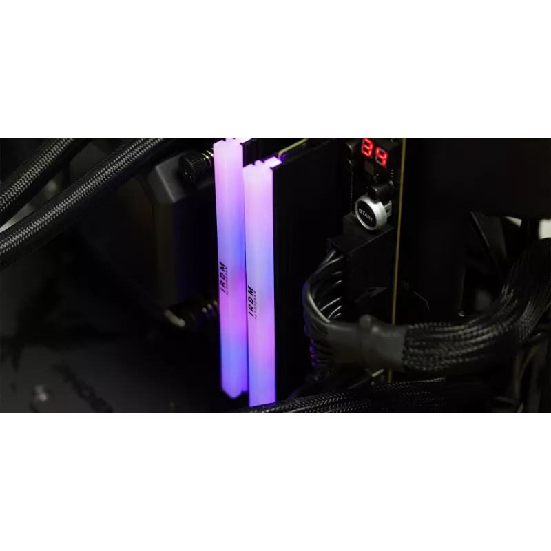 Memória DDR5 IRDM RGB 32GB(2*16GB) /6400 CL32 preta