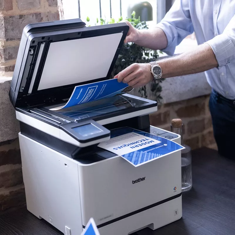 Impressora multifunções laser Brother DCP-L8630CDW — A4, cor, 2400×600 DPI, 31 ppm, Wi-Fi, duplex