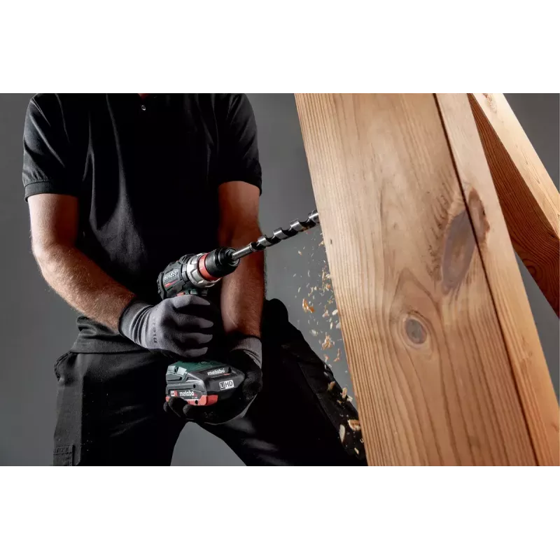 Berbequim de punho de pistola Metabo BS 18 LT BL Q