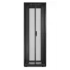 Rack de servidor autónomo APC Easy Rack 48U (preto) com teto, rodas, pés, 4 suportes, painéis laterais — 2258H x 800B x 1200T mm