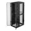 APC NetShelter SX, caixa Server Rack, Gen 2, 52U, 2436H x 800B x 1200T mm, com painéis laterais, preto