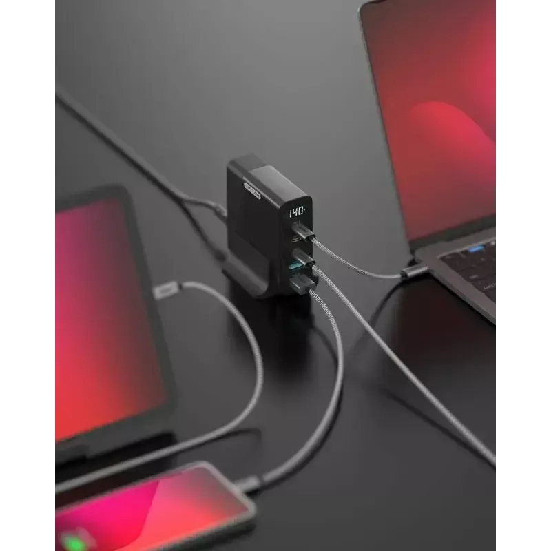 Carregador de dispositivos móveis Sitecom CH-1004 — Carregador universal AC de interior, entrada 100–240V, saída até 20V, 3× USB-C, preto