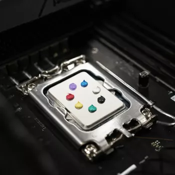 Pasta térmica Cooler Master Cryofuze 5 — amarela, temperatura máxima de funcionamento 240°C, 1 unid.