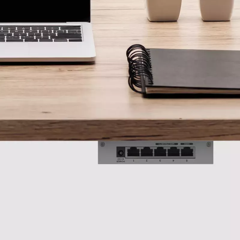 Zyxel GS-105B v3 Unmanaged L2+ Gigabit Ethernet (10/100/1000) prateado
