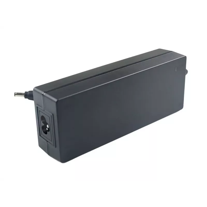 CoreParts MBXAC-AC0016 Fonte de alimentação para interior 120 W preto