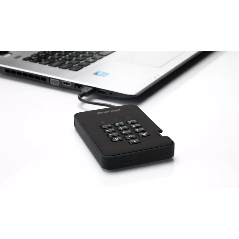 Unidade de estado sólido encriptada segura iStorage diskAshur2 256-bit 1 TB USB 3.2 – preto IS-DA2-256-SSD-1TB-B