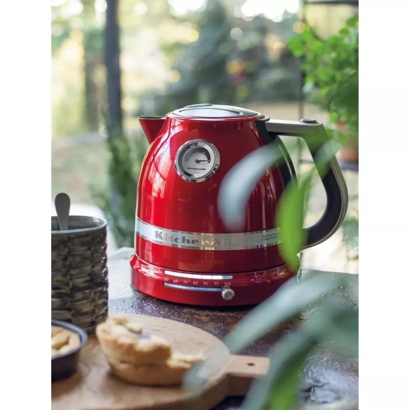 Chaleira elétrica KitchenAid 5KEK1522ECA 1,5 l 2400 W vermelha
