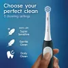 Escova de dentes elétrica BRAUN iO2 — escova de dentes recarregável para adultos, 3 modos, sensor de pressão, 2 cabeças de escova, Forest Green