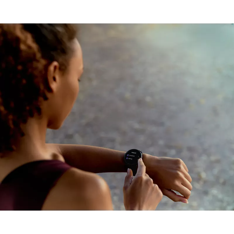 Smartwatch Amazfit Active Max redondo AMOLED 1,5 polegadas 480×480 ecrã tátil 64 MB RAM 4 GB 658 mAh preto