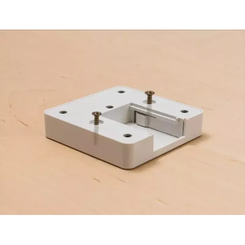 DeLOCK 11497 Cubo de tomadas de 3 vias com cabo de extensão de 1,5 m, carregador USB, proteção para crianças, branco