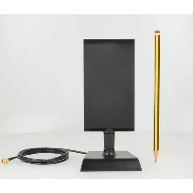 Delock 88992 Antena LTE, SMA, 2-4 dBi, omnidirecional, base magnética, cabo ULA 100 de 1 m, preto
