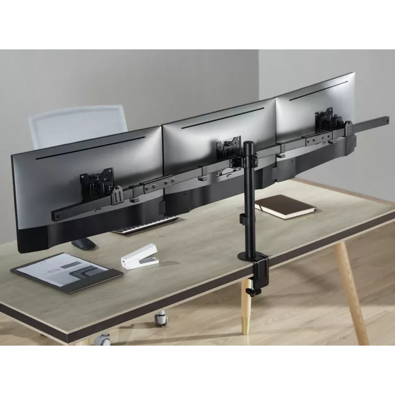 Equip Suporte de mesa para monitor triplo com braço articulado de 17 a 32 polegadas Aperto/Passagem pela mesa 21 kg